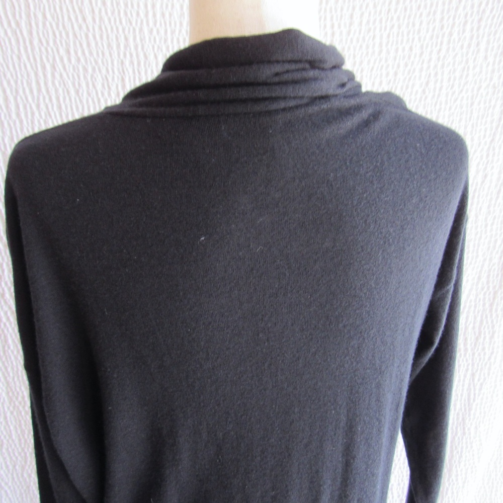 Solid Black Wrap Look Sweater 100% Cashmere Long Sleeve Club Monaco Small S - Picture 7 of 8